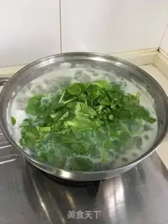 Make Skinny meat and vegetable congee step 5