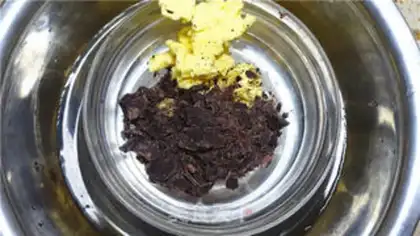 Make Chocolate leaves cake step 2