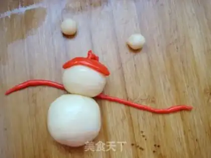 Make Snowman bread step 12