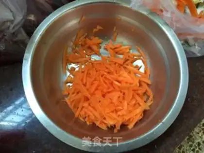 Make Gold pin mushroom beef step 1