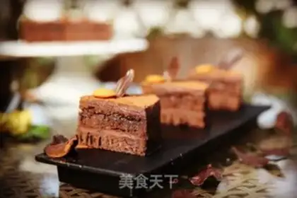 Make Chocolate leaves cake step 28