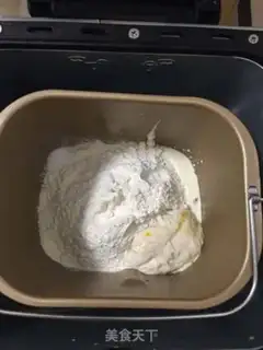 Make Halloween pumpkin bag step 1