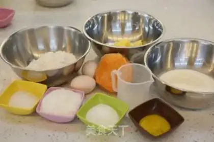 Make Pumpkin coconut pie step 0