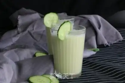 Make Cucumber apple yogurt step 2