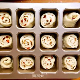 Make Red sugar rolls step 8