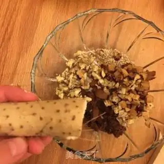Make Quick hands for a little snack step 1