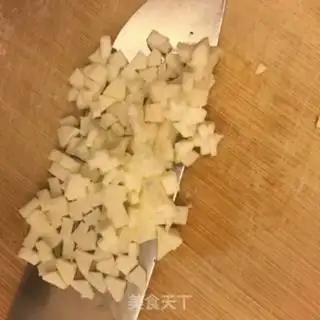 Make Quick hands for a little snack step 3