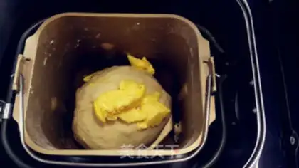Make Basket bread step 2