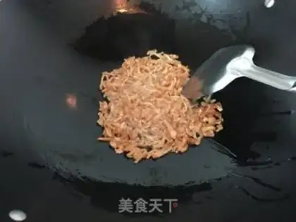 Make radish fried eggs step 1
