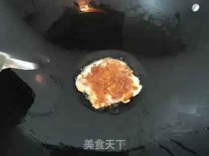 Make radish fried eggs step 3