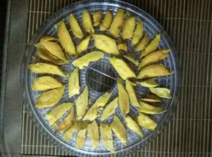 Make Tasty natural potato dry step 1
