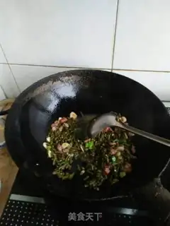 Make Pickles and pork step 4