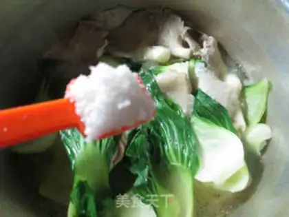 Make Pumpkin chicken leg soup step 6