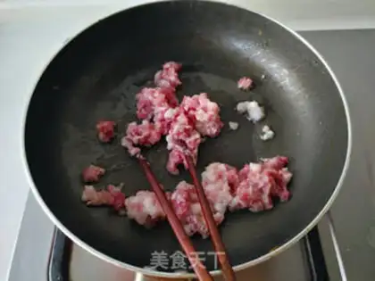 Make Snow gravy meat and four season beans step 3