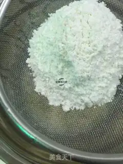 Make A salad pine cake step 5