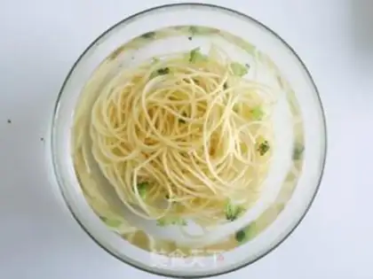 Make Spaghetti pasta step 3