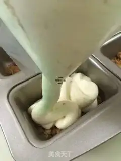 Make A salad pine cake step 17