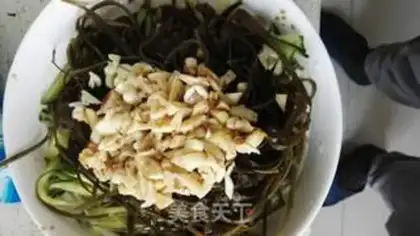 Make Garlic seaweed step 3