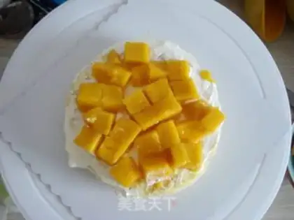 Make Halloween pumpkin cake step 3