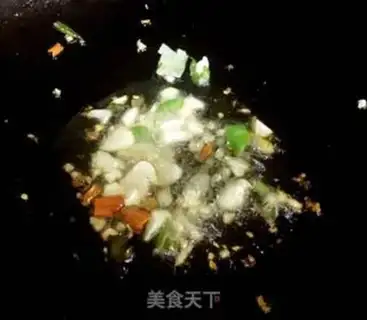 Make Hot cabbage and shrimp step 3