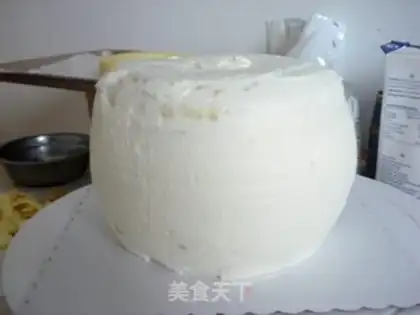 Make Halloween pumpkin cake step 4