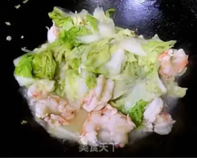 Make Hot cabbage and shrimp step 6