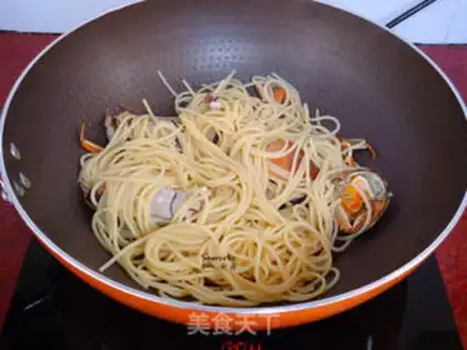 Make Crab fried pasta step 5