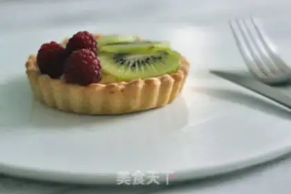 Make French Fruit Tower step 16
