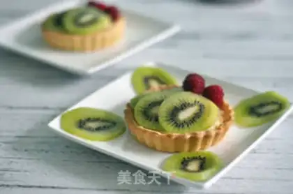 Make French Fruit Tower step 17