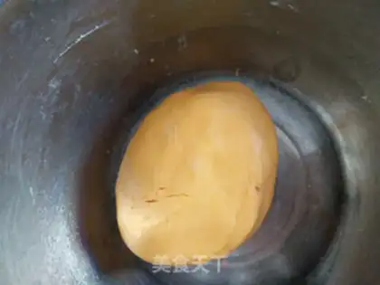 Make Pumpkin round step 2