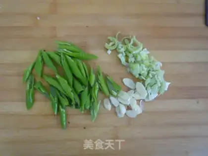 Make Scrumptious little fried meat step 1