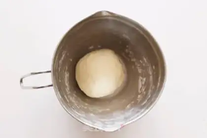 Make Milk mushroom snack step 1