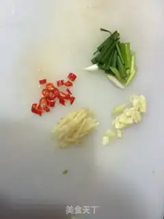 Make Scrambled clams step 0