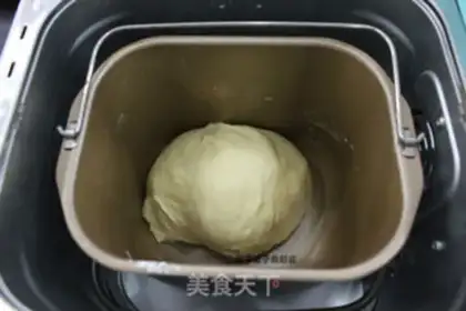 Make Chinese pine toast step 6