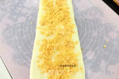 Make Chinese pine toast step 9