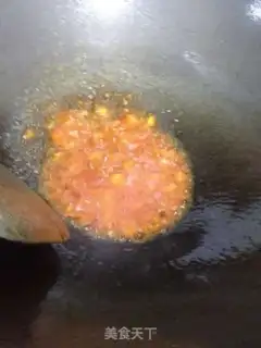 Make Burn the pine noodles step 2