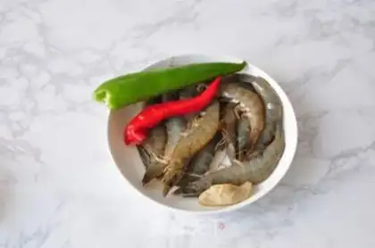Make Garlic shrimp step 0