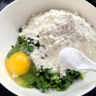 Make Cream eggs step 1