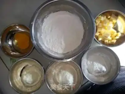 Make Coconut diamonds step 0