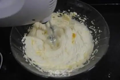 Make Pumpkin cake step 4