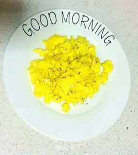 Make American fried eggs step 6