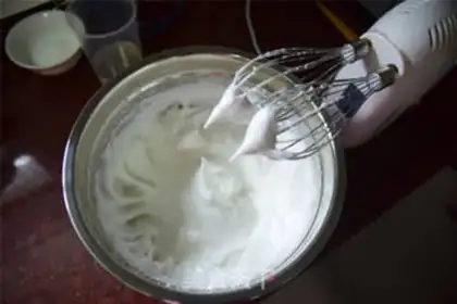 Make Cranberry roll step 3