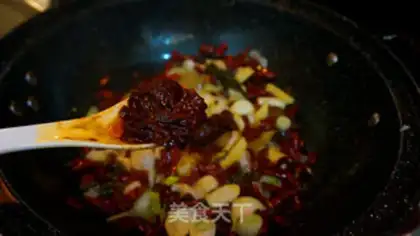 Make Spicy crab fried pastries -- another year of crabs step 16
