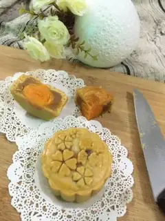 Make A wide moon cake step 16