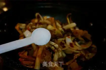 Make Spicy crab fried pastries -- another year of crabs step 22