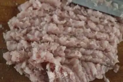 Make A fish dumpling step 1