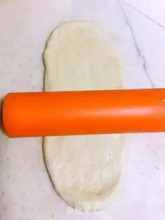 Make Tore the toast with your hands step 5