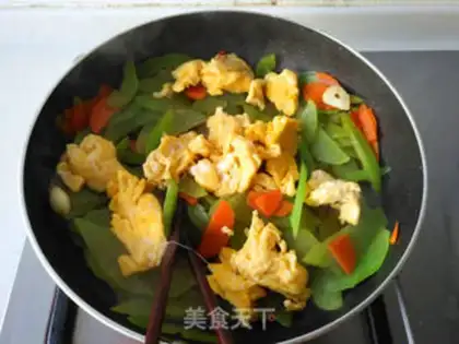 Make Fried eggs step 5
