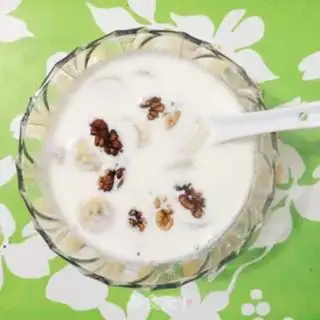 Make Banana walnut milk step 1