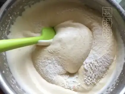 Make Cranberry sponge cake step 2